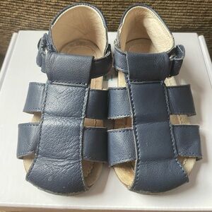 Robeez First Kicks blue leather sandals, used, size 18-24 month.